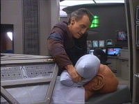 Ein weiteres Attentat auf Quark.