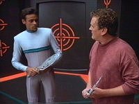 Bashir und O'Brien beim Racquetball spielen.