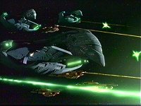 Die Romulaner und Cardassianer beginnen mit der Bombardierung.