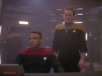 Chief O'Brien wirf von Ch'Pok an Worfs Stelle versetzt.