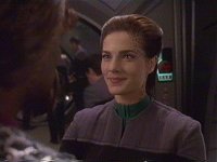 Jadzia und Worf verloben sich.