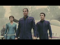 Die Crew der Enterprise gibt sich zu erkennen.