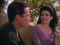 Connor verliebt sich in Deanna.