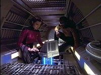 Ro Laren und Geordi wollen den Geiseln helfen