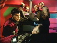 Der romulanische Centurion wurde tödlich verletzt.