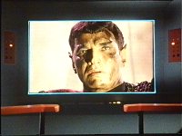 Der romulanische Commander erfüllt seine letzte Pflicht.